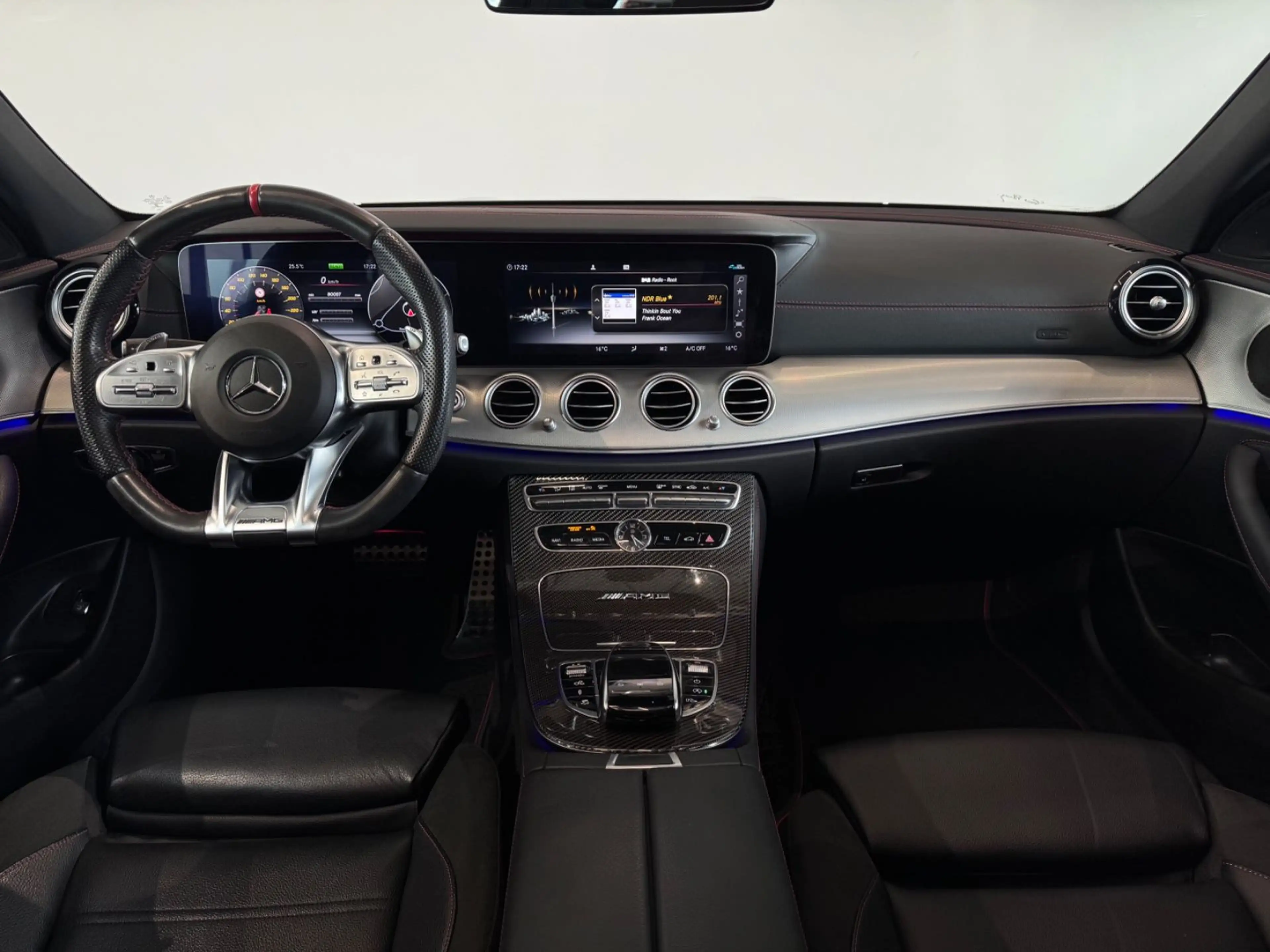 Mercedes-Benz E 53 AMG E 53AMG 4Matic+*PANO*CARBON*SSPUR*LUFTFAHRWERK* — photo 12