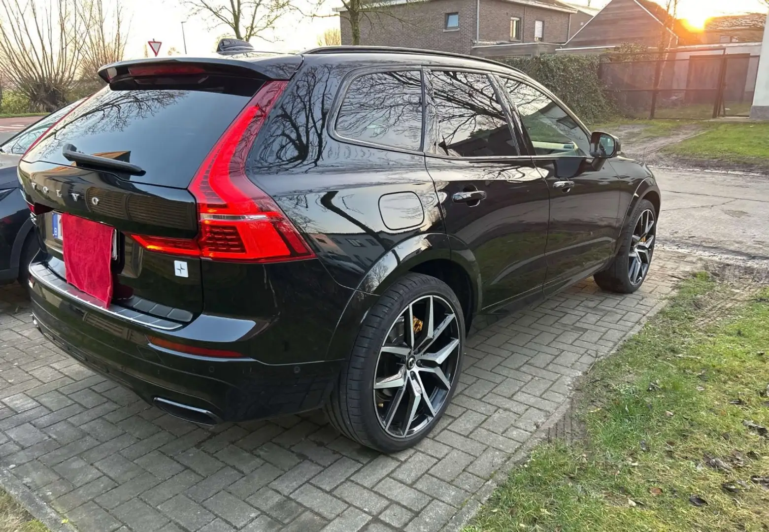Volvo XC60 T8 AWD Geartronic Polestar Engineered Zwart - 2