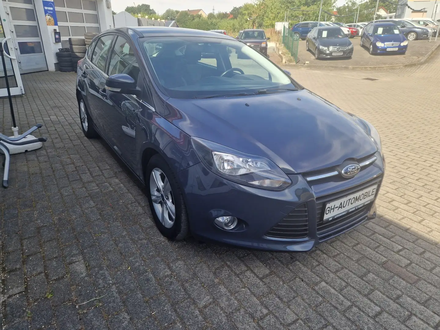 Ford Focus 1.0 EcoBoost-Alu+Klimatronik+beh. Fro.scheibe+SHZ Mor - 1