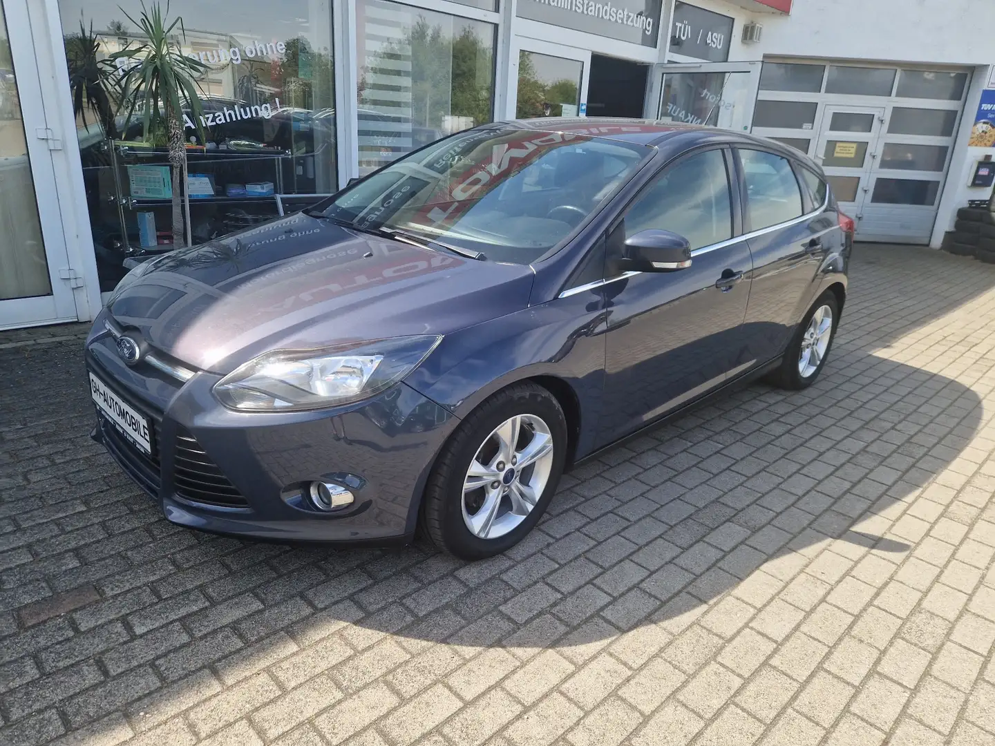 Ford Focus 1.0 EcoBoost-Alu+Klimatronik+beh. Fro.scheibe+SHZ Mor - 2