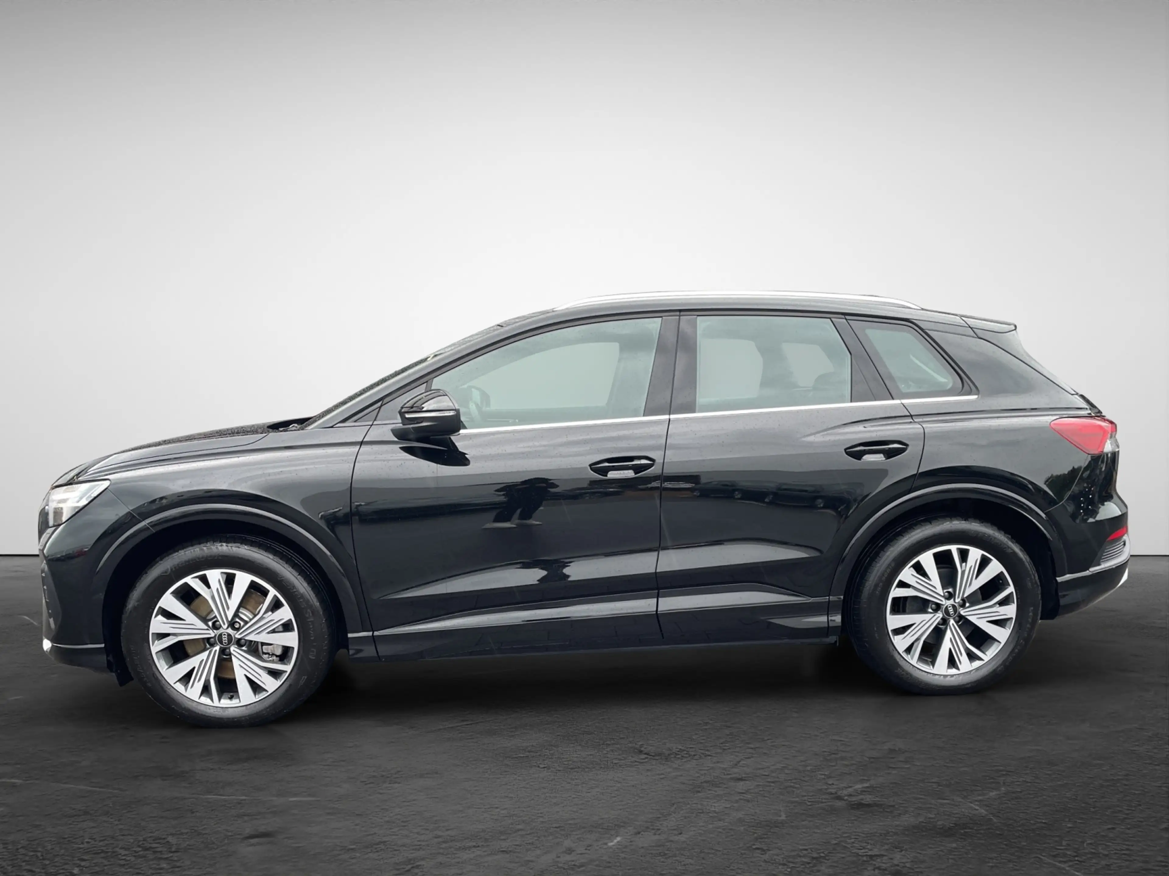 Audi e-tron — photo 3