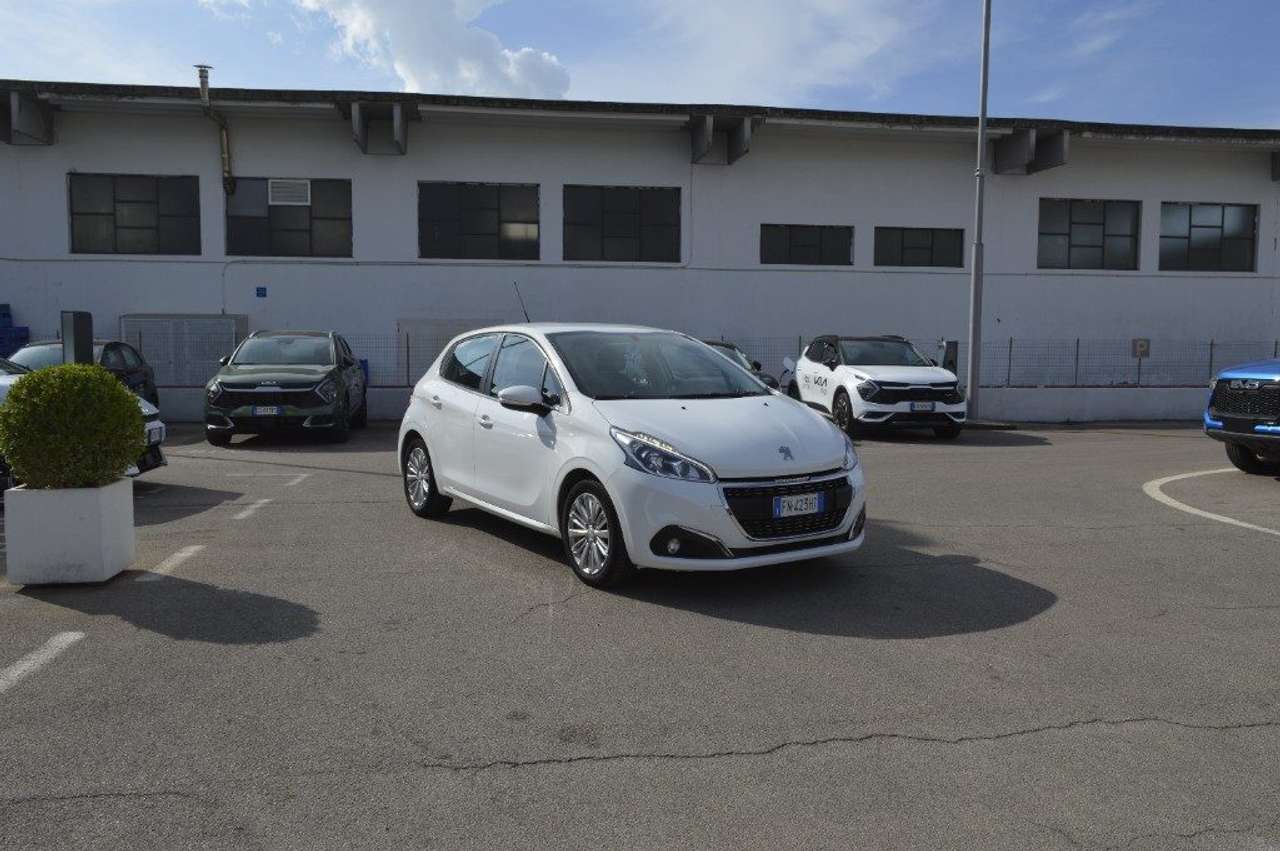 Peugeot 208 BlueHDi 100 5 porte Allure