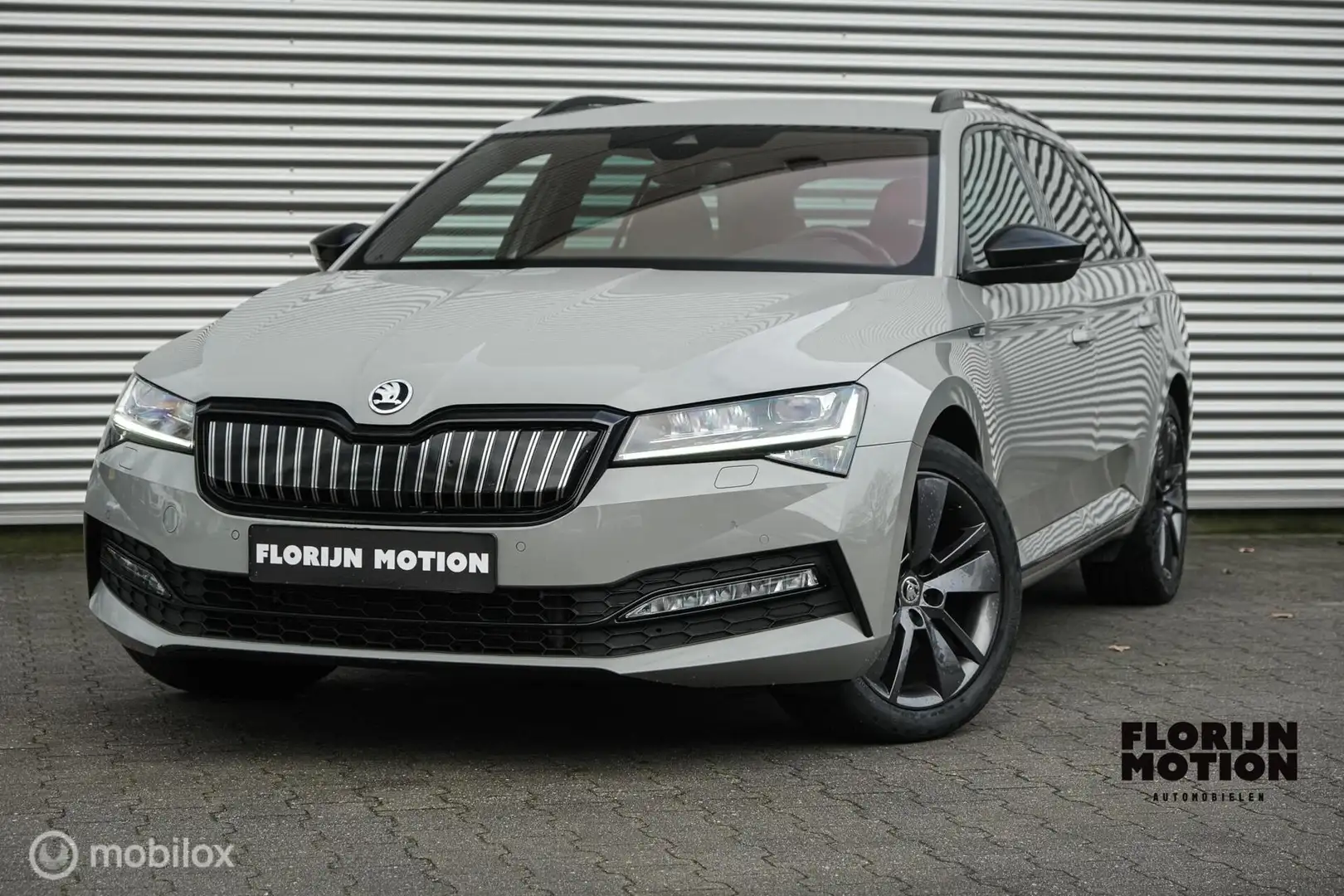 Skoda Superb Combi 1.4 TSI iV Sportline Business | LED | Stoel Grau - 1