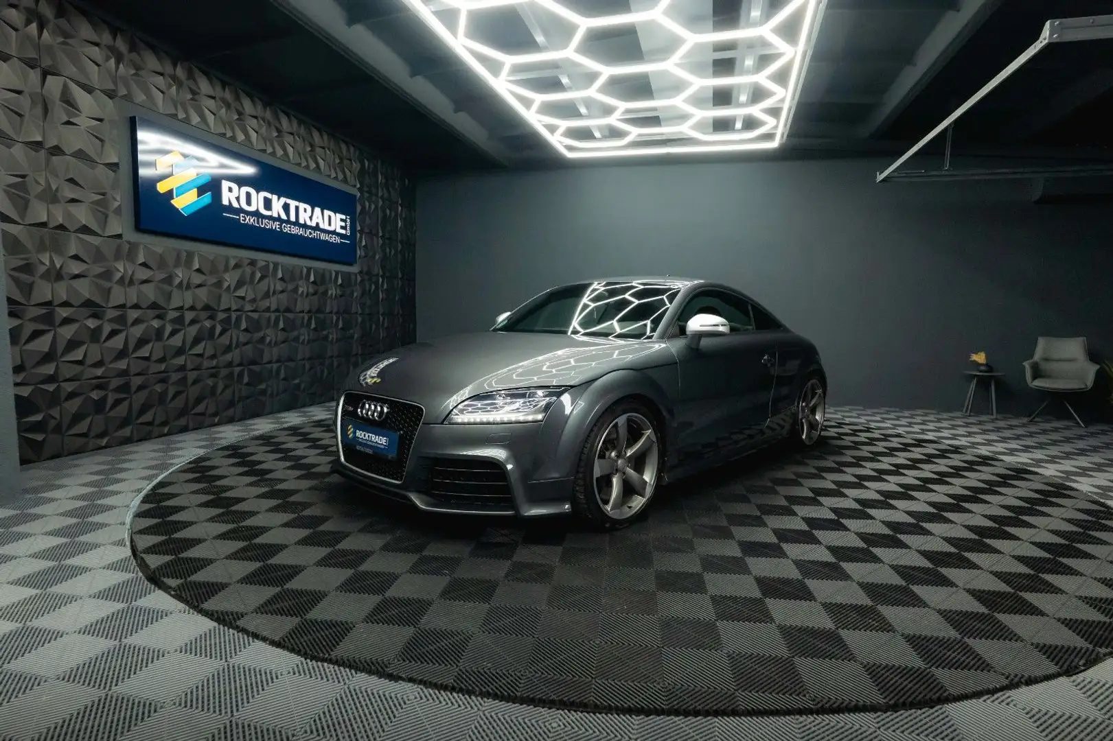 Audi TT RS 2.5 TFSI TT RS Coupe quattro 6-Gang *Bi-Xenon* Grau - 2