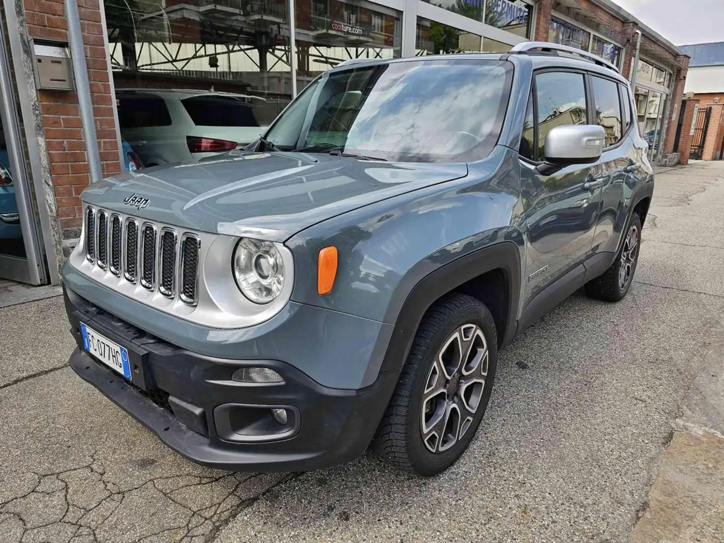 Jeep Renegade 1.4 MultiAir 170CV 4WD ATX Active Drive Limited Gris - 1