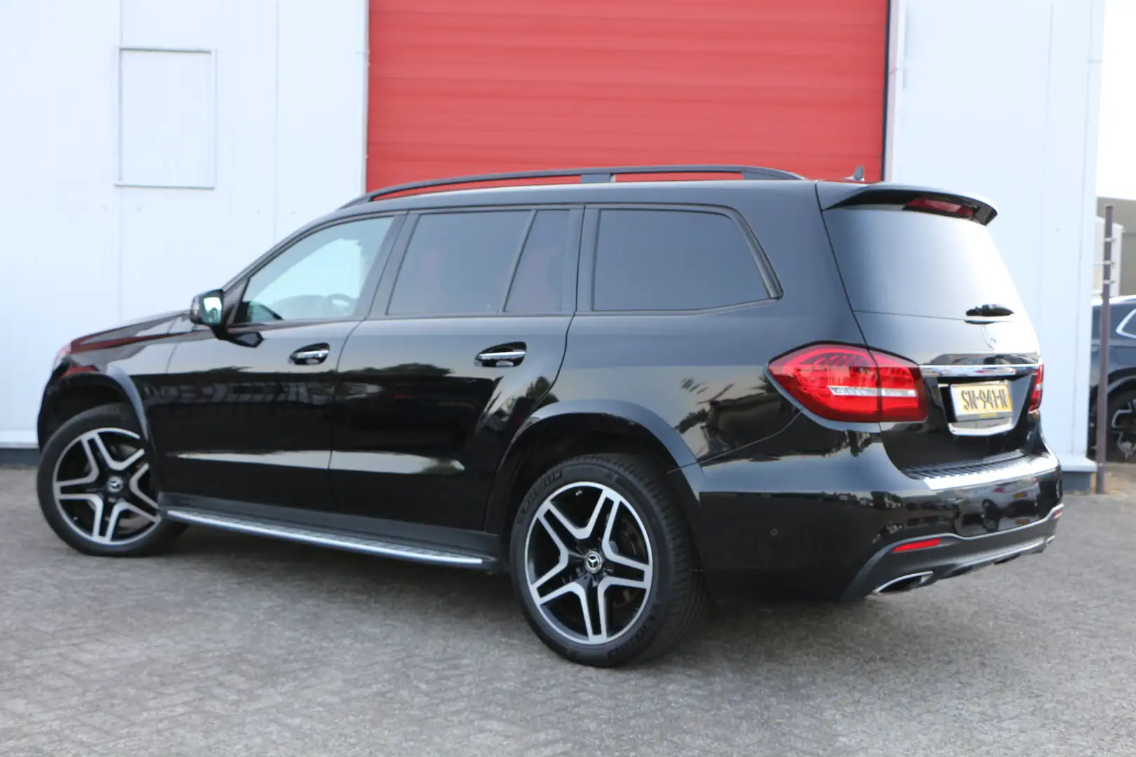 Mercedes-Benz GLS 500 4MATIC AMG-line 7-zitter | H/K | Pano Černá - 2