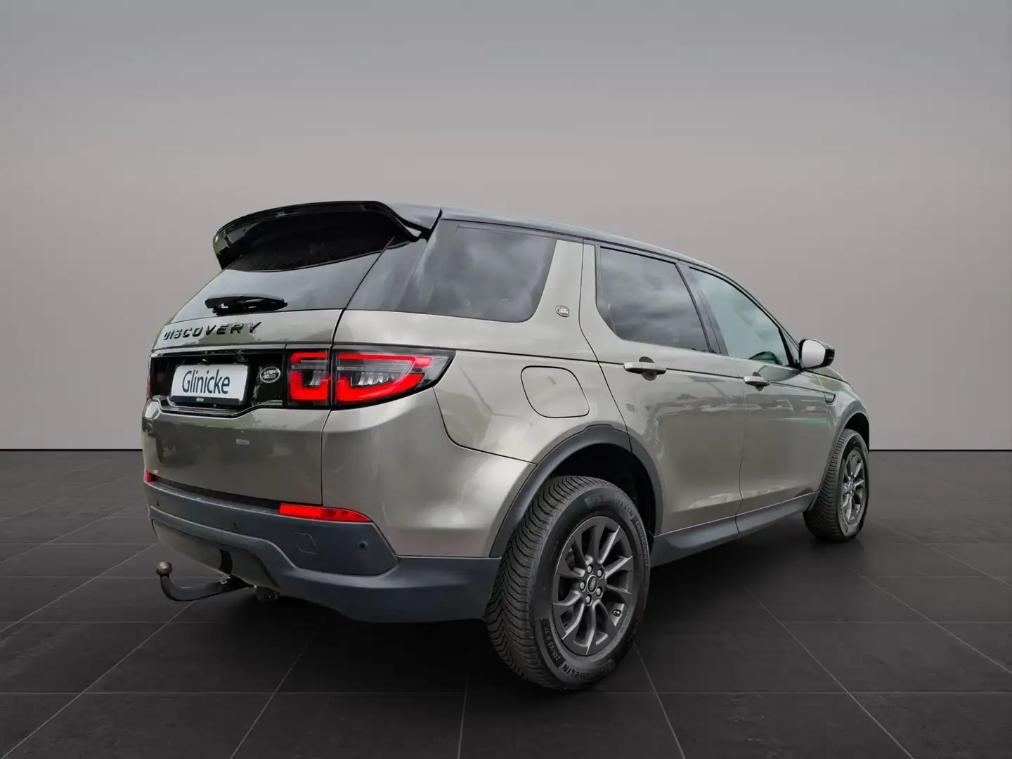 Land Rover Discovery Sport Land Rover Discovery Sport D180 S Black Pack Win Zilver - 2