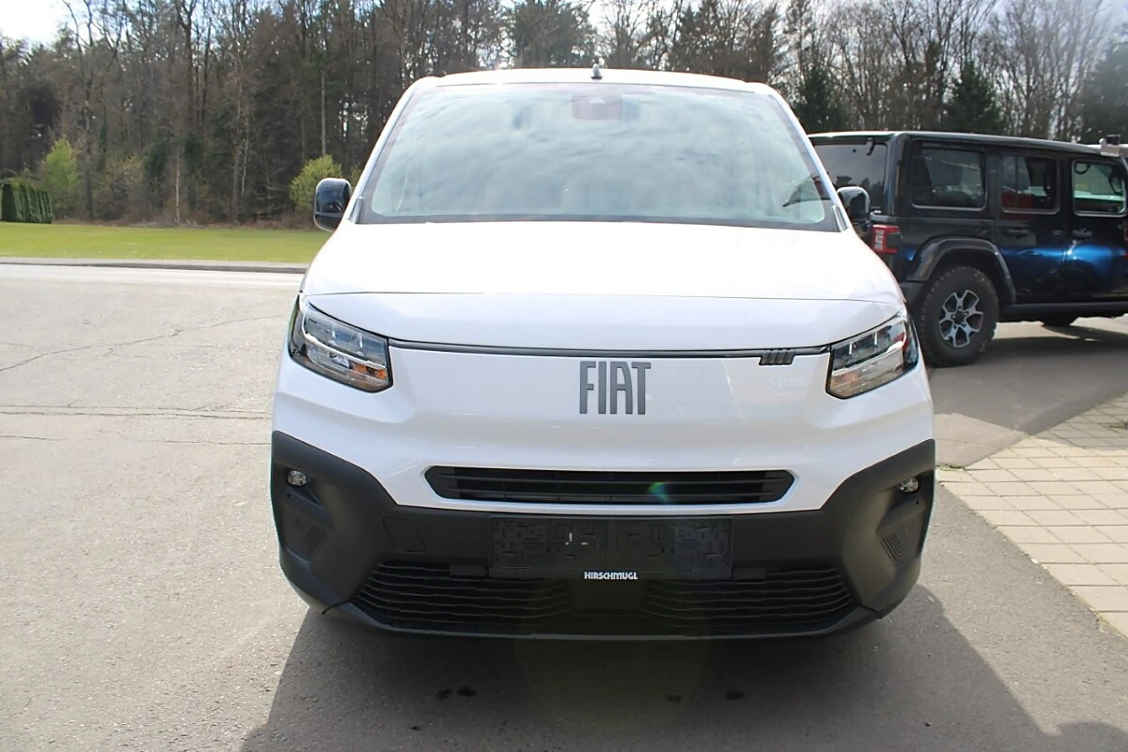 Fiat Doblo Kombi extra Lang 130MT 7Sitze EUR 27575,-- — photo 4
