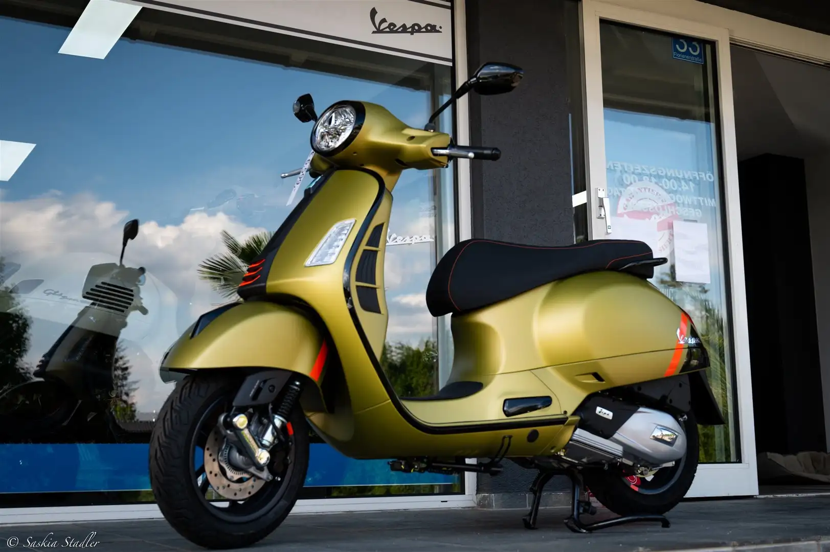 Vespa GTS 125 RST Zielony - 1