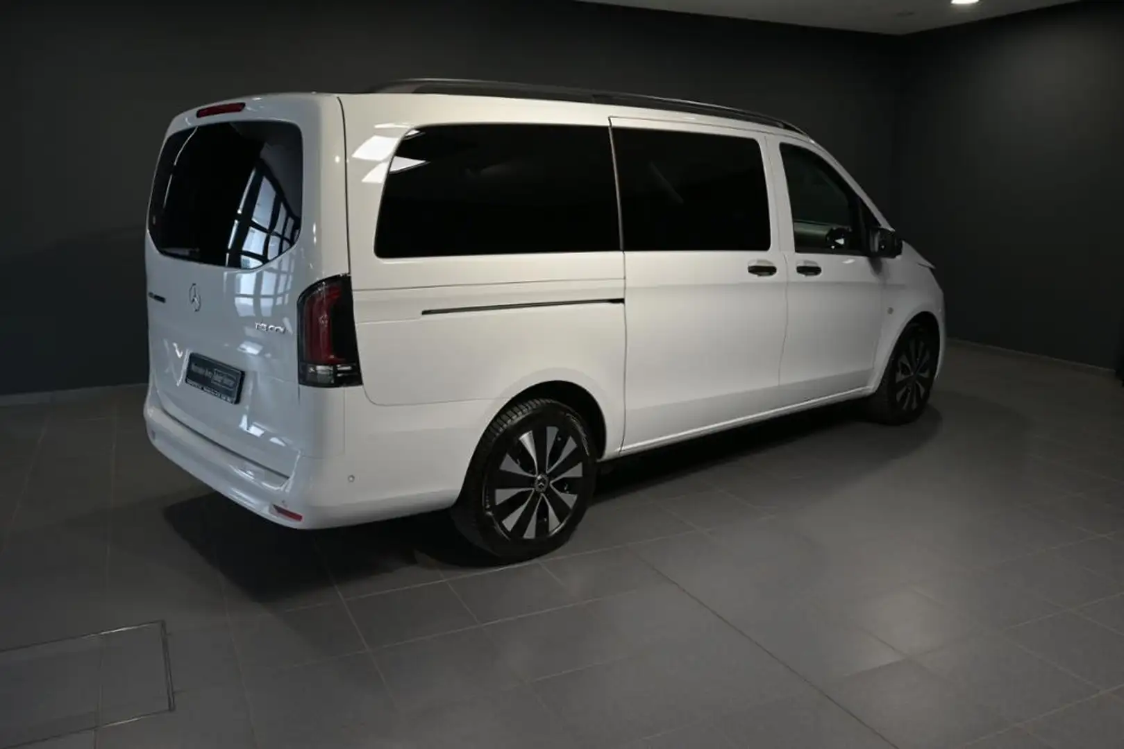 Mercedes-Benz Vito 116 CDI Tourer PRO Lang 8-Sitze Klima Distron Weiß - 2