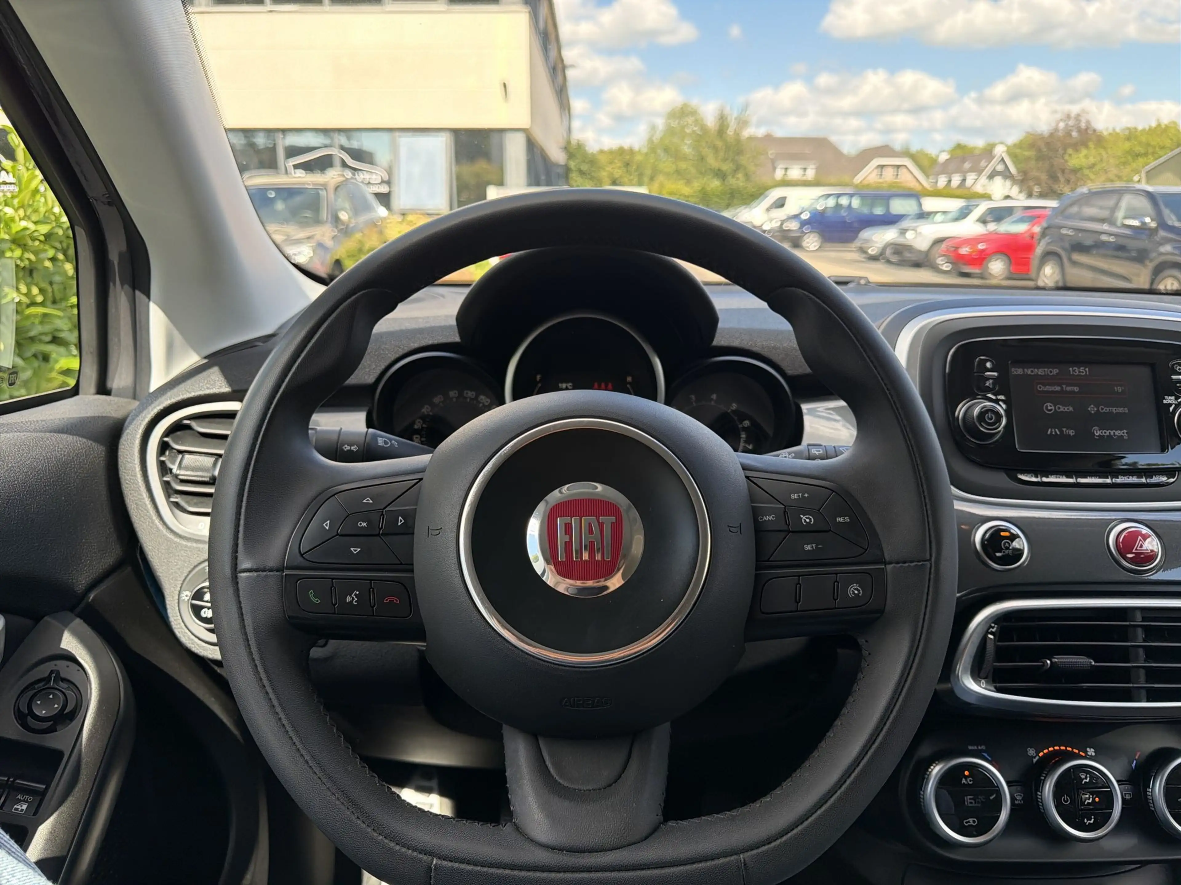 Fiat 500X 1.4 Turbo MultiAir Lounge |TREKHAAK|LM VELGEN|CLIM — photo 32