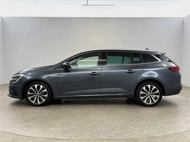 Renault Megane view 11