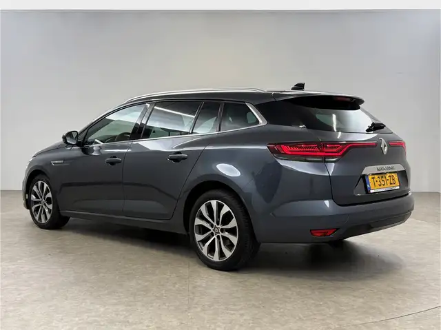 Renault Megane view 3