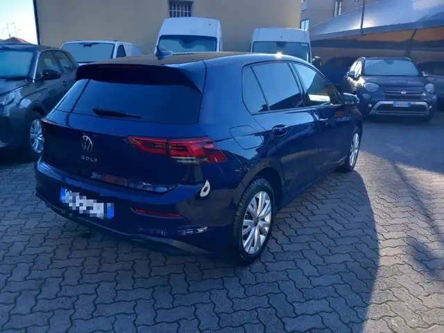 Volkswagen Golf view 5