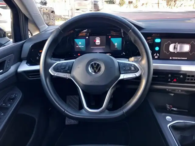 Volkswagen Golf view 17