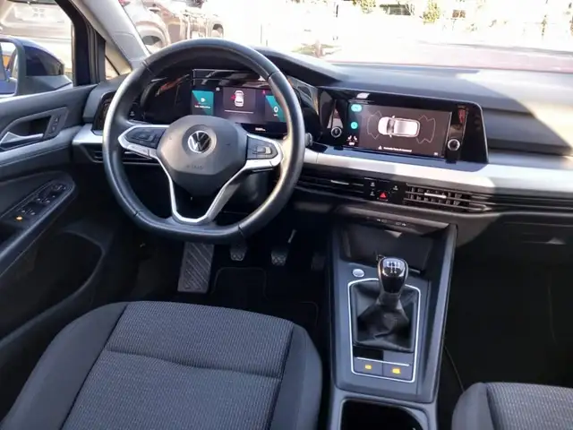 Volkswagen Golf view 20