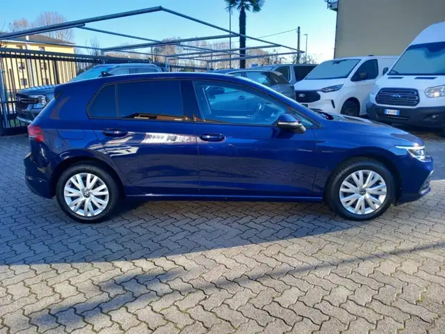 Volkswagen Golf view 6