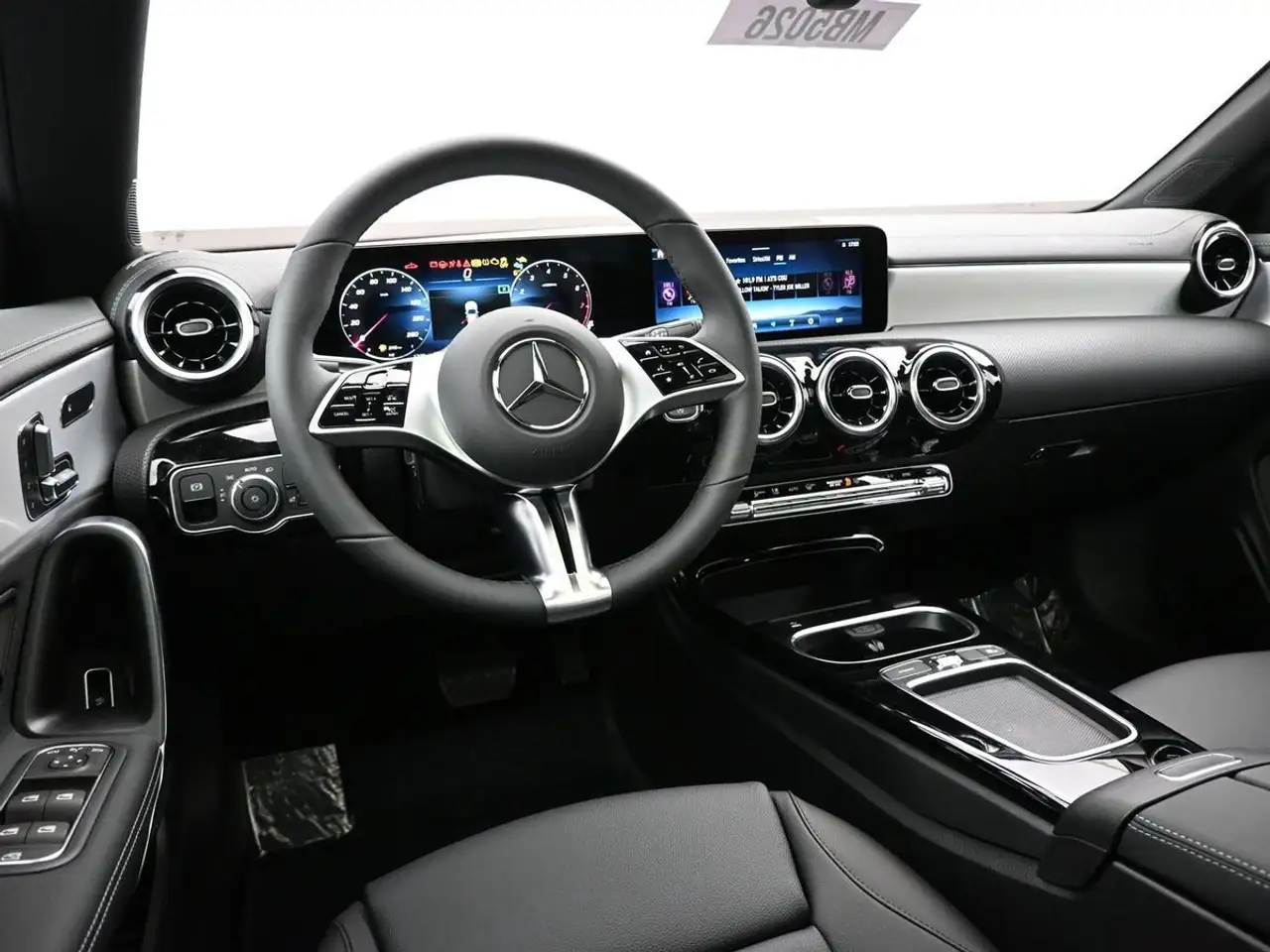 Mercedes-Benz CLA photo Mercedes-Benz CLA