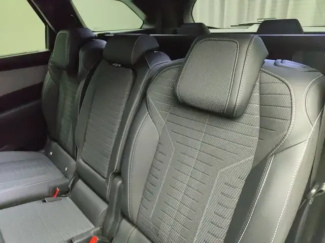 Peugeot 5008 view 28