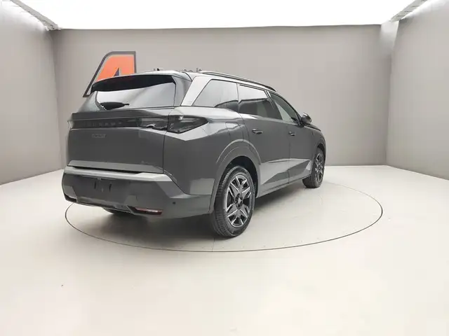 Peugeot 5008 view 9