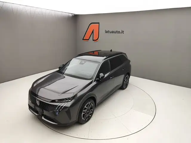 2025 Peugeot 5008 in Grey for sale
