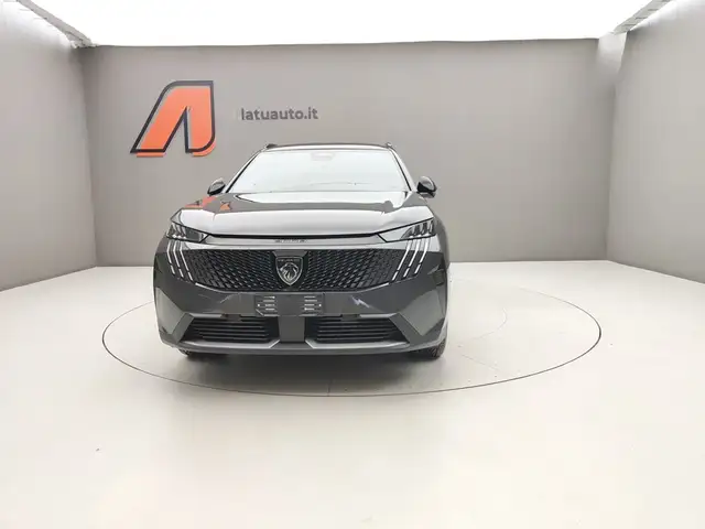 Peugeot 5008 view 4