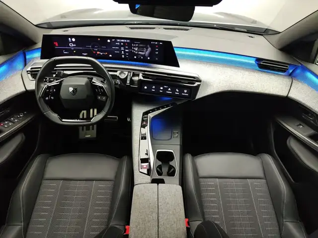 Peugeot 5008 view 11