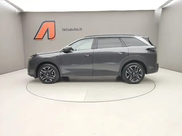 Peugeot 5008 view 6