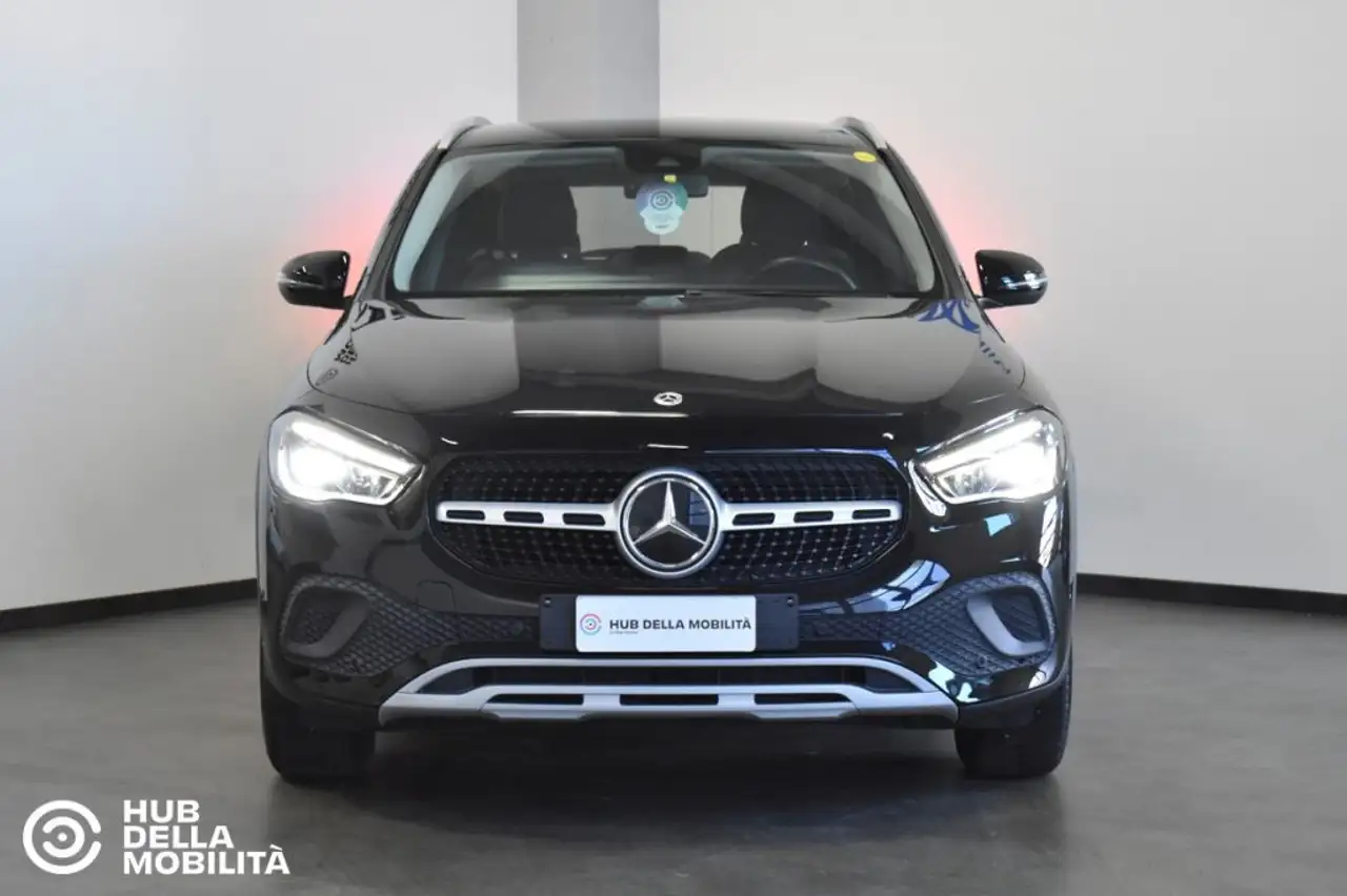 Mercedes-Benz GLA 180