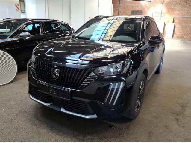 Peugeot 2008 Allure PureTech 130 EAT8*Navi*360°Kam*Shz