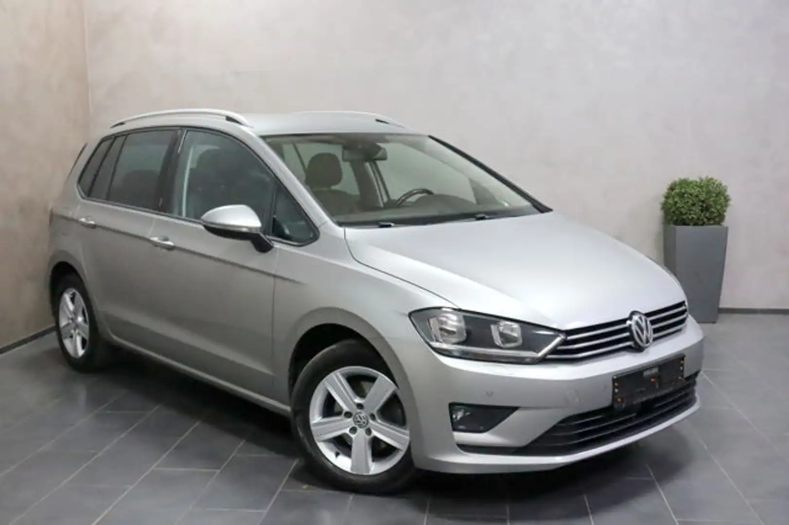 Volkswagen Golf Sportsvan R-Line CL CAM AHK LEDER NAVI SHZ Argent - 2
