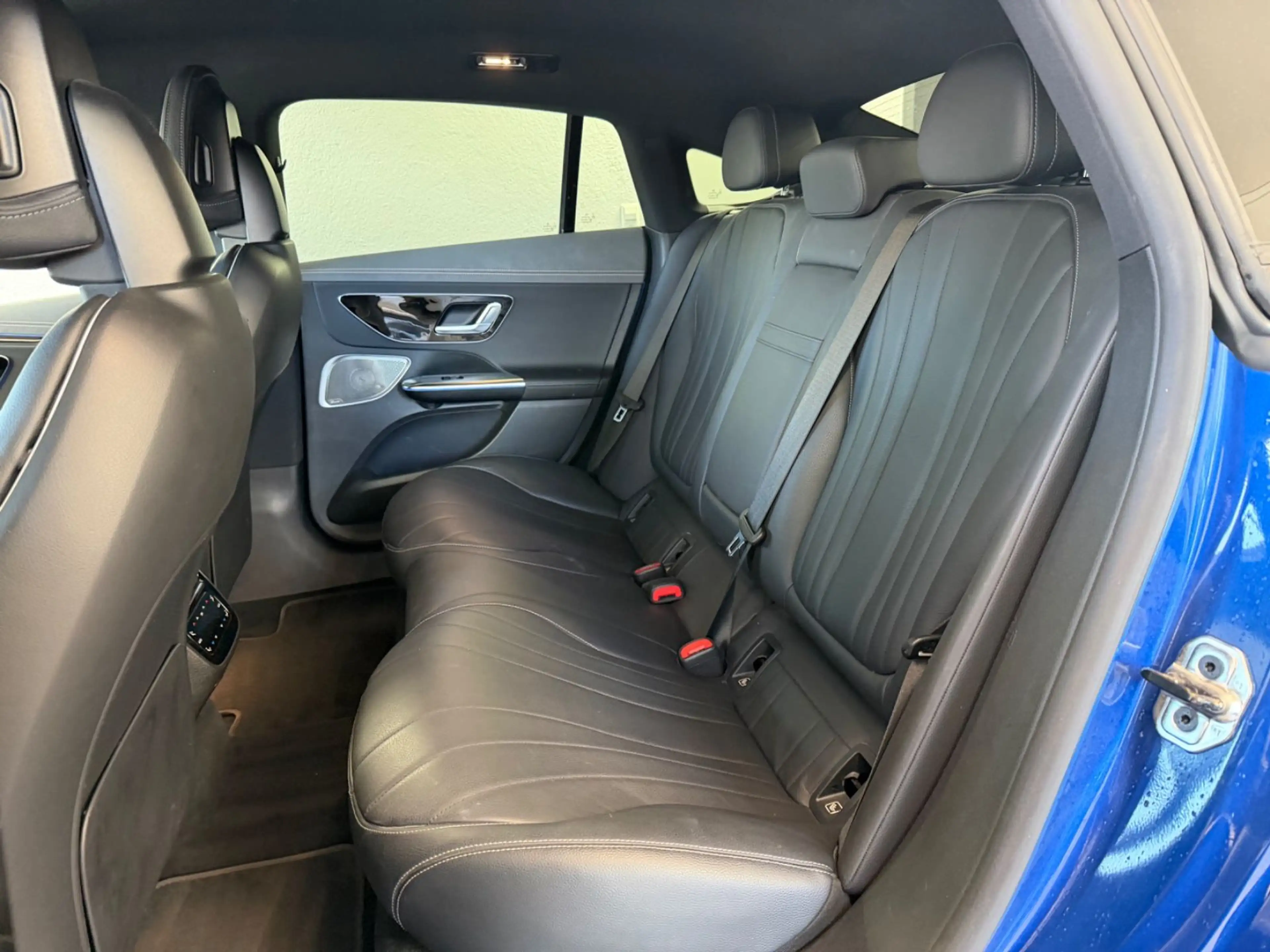 Mercedes-Benz EQE 350 Avantgarde | AHK | DISTRONIC | 360° — photo 20