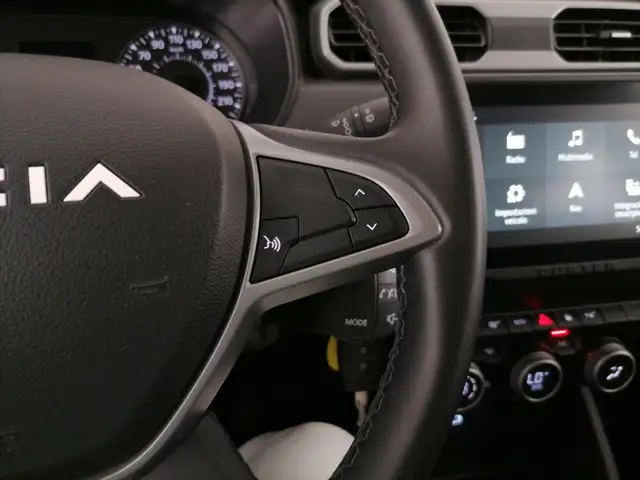 Dacia Duster view 23