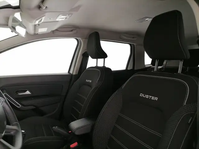 Dacia Duster view 12