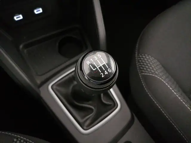 Dacia Duster view 13