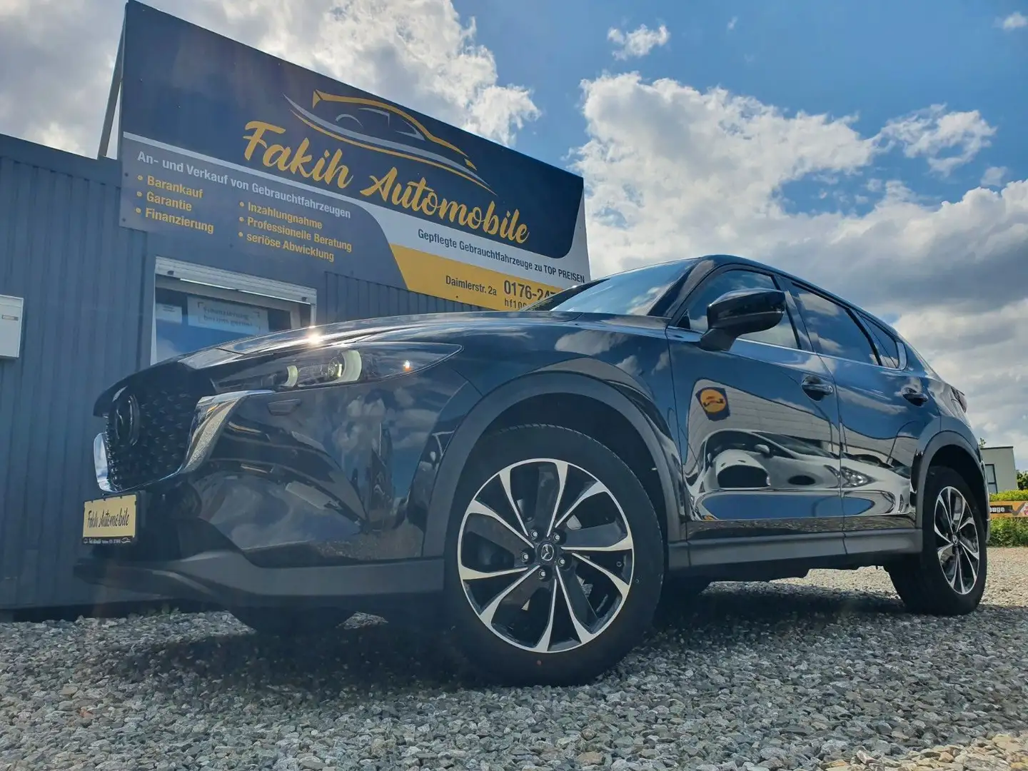 Mazda CX-5 Sports-LineAWD NaviLED VolllederBOSE Autom. Černá - 1