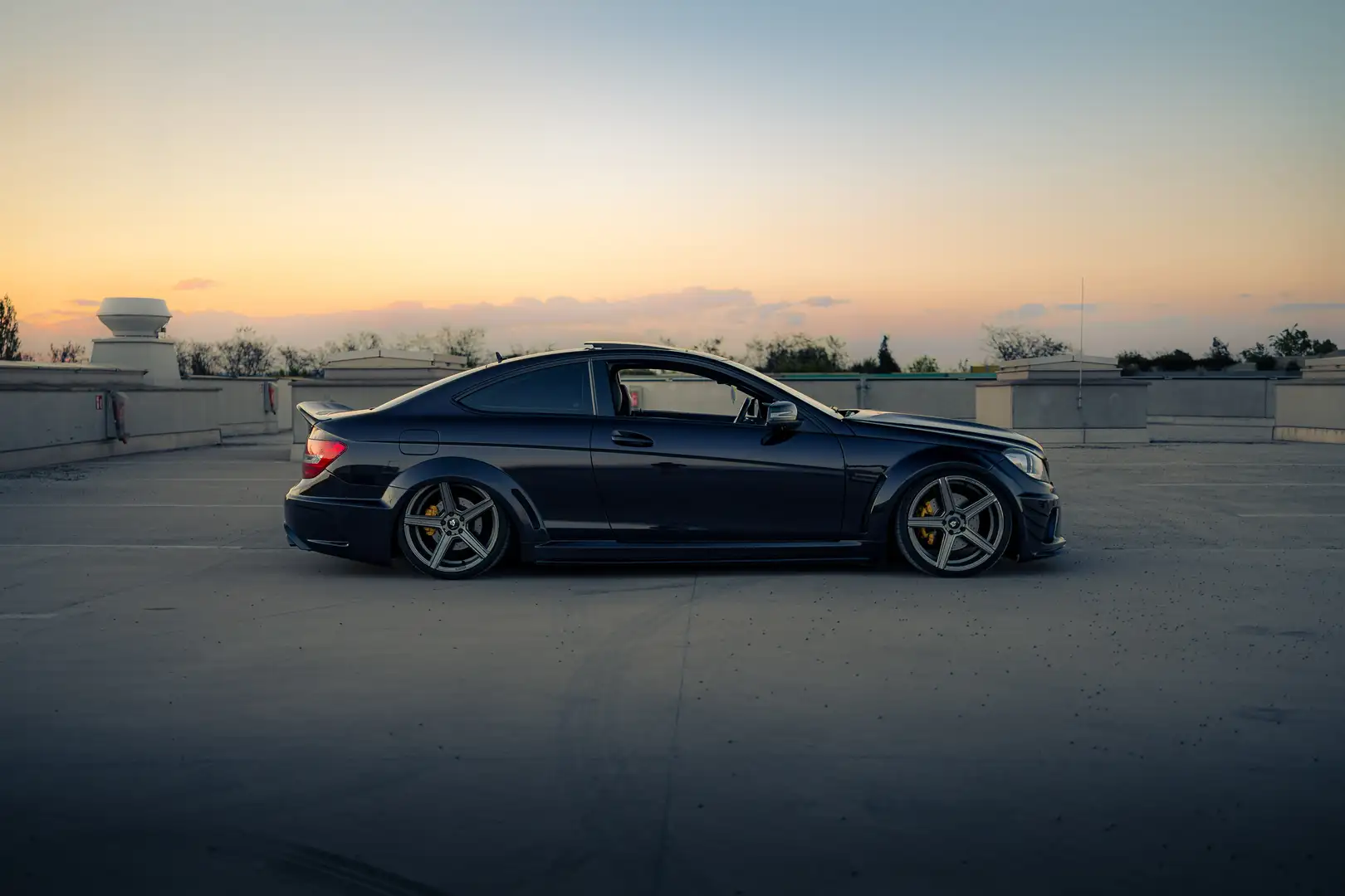 Mercedes-Benz C 350 BlueEfficiency Coupe Aut. Violett - 2
