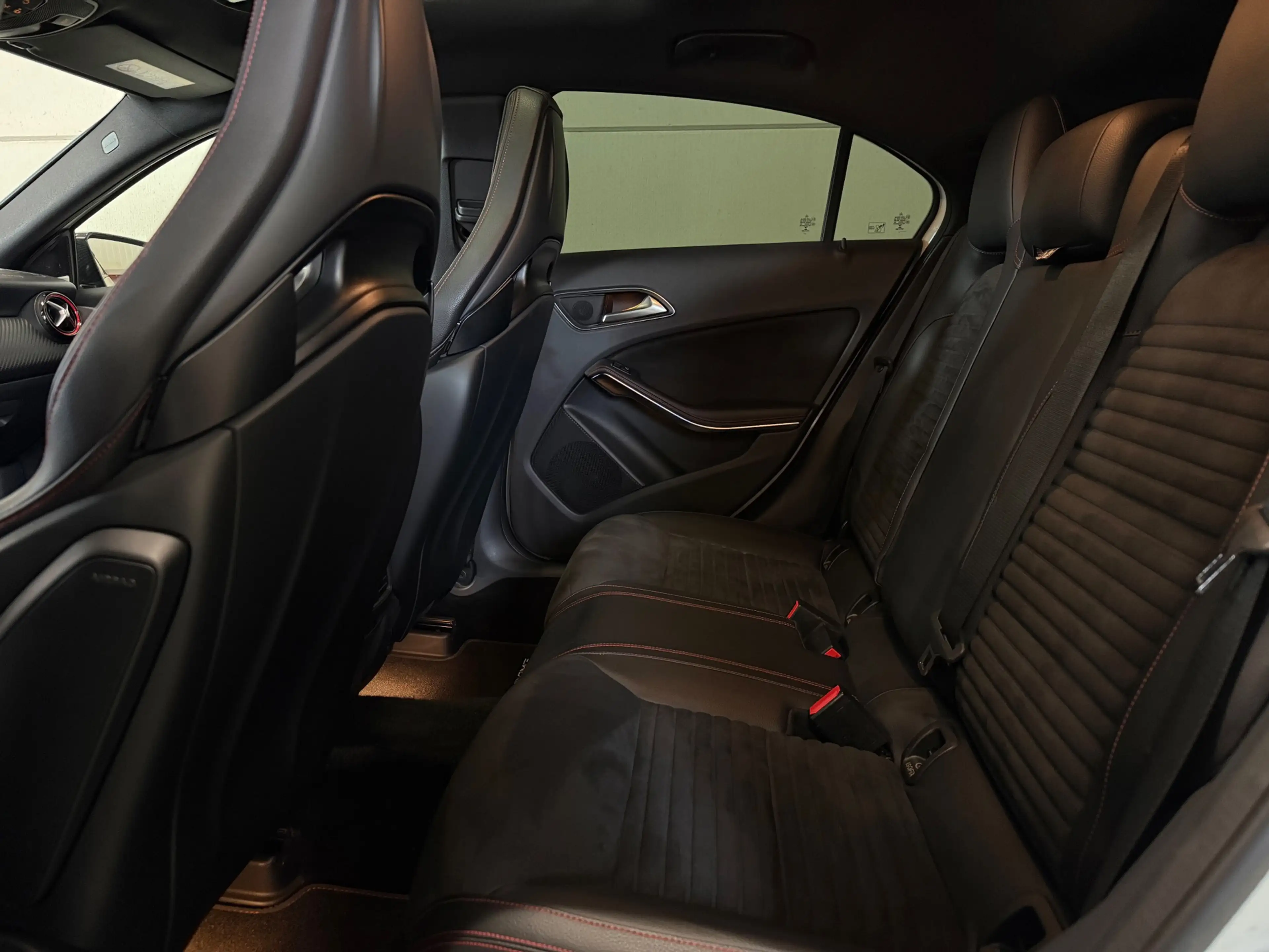 Mercedes-Benz A 45 AMG 4MATIC Edition 1 Pano, Aero, Carbon, Kuipstoelen, — photo 13