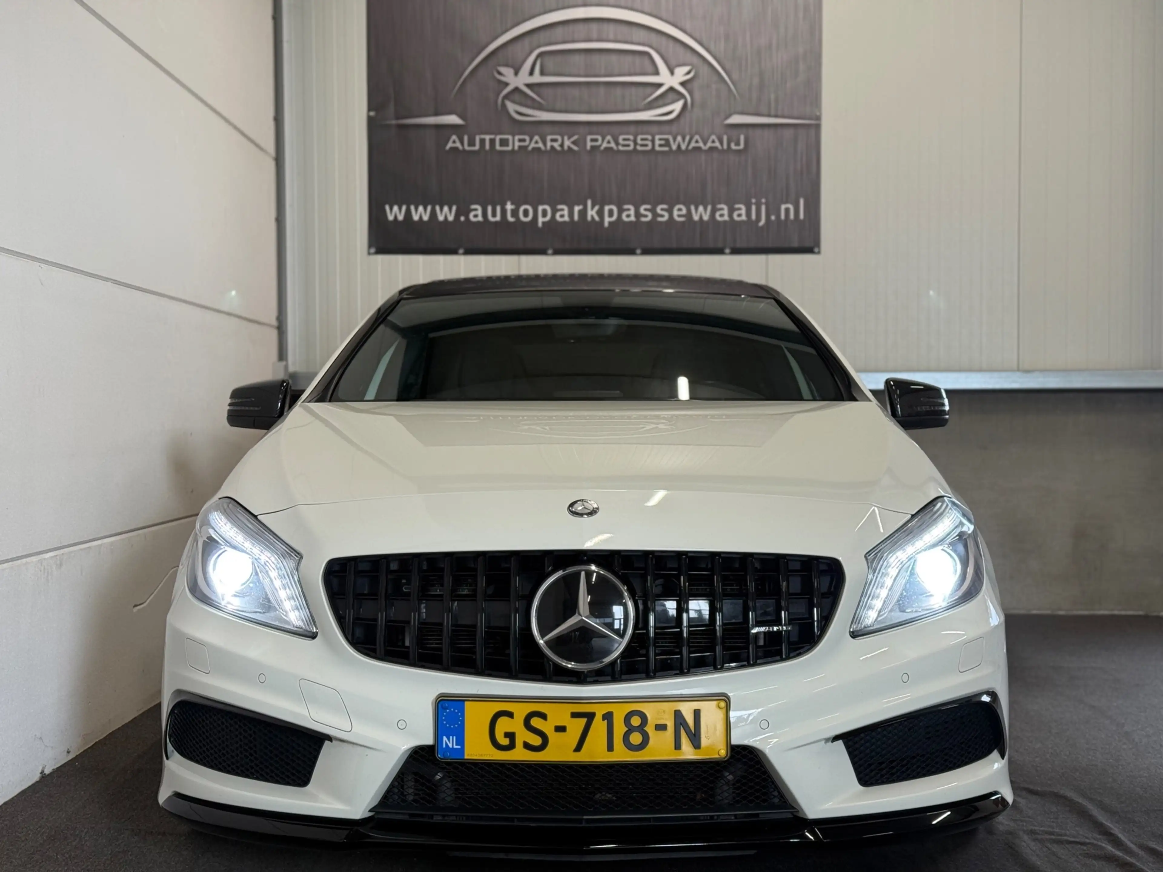 Mercedes-Benz A 45 AMG 4MATIC Edition 1 Pano, Aero, Carbon, Kuipstoelen, — photo 2