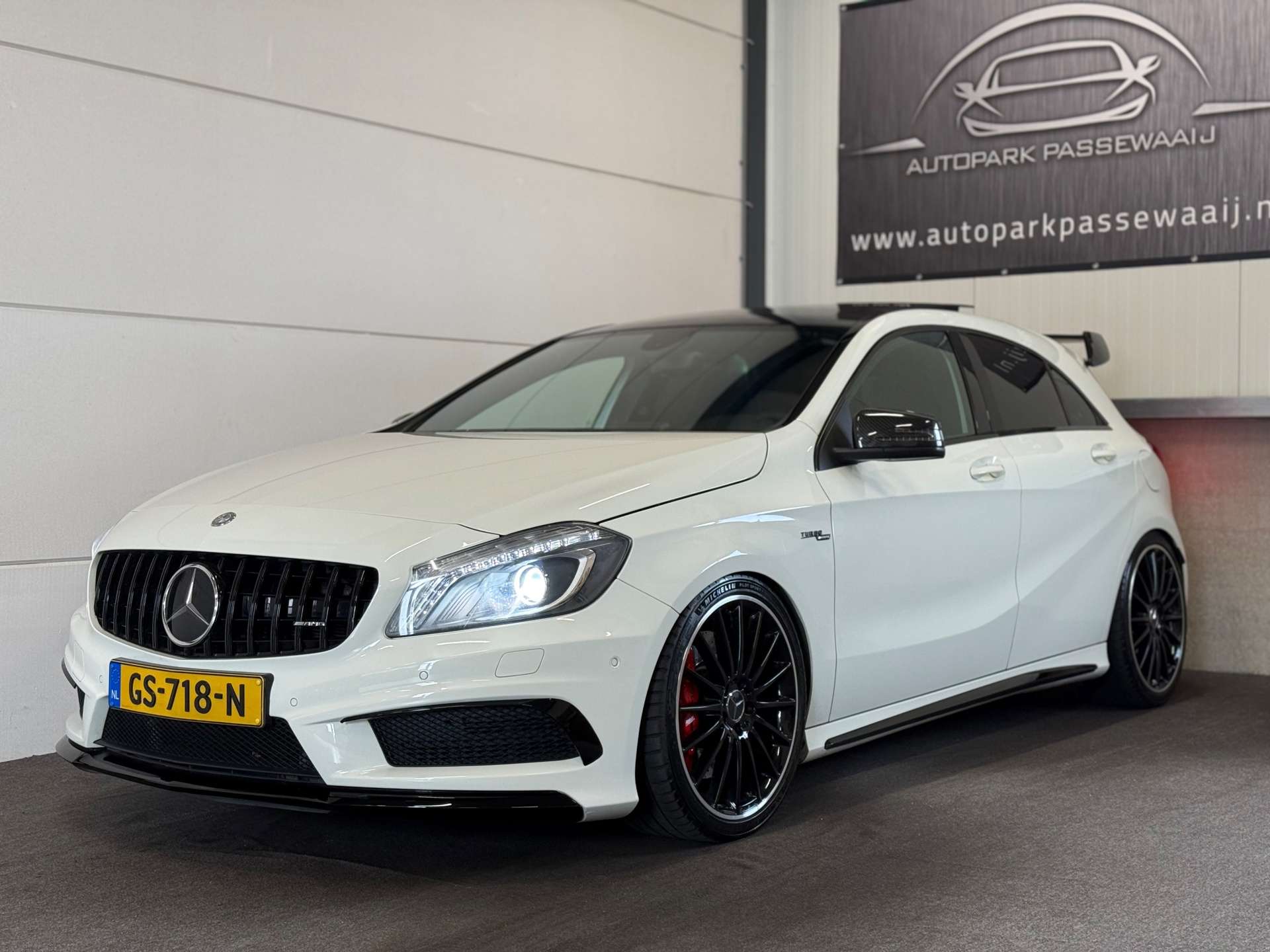 Mercedes-Benz A 45 AMG
