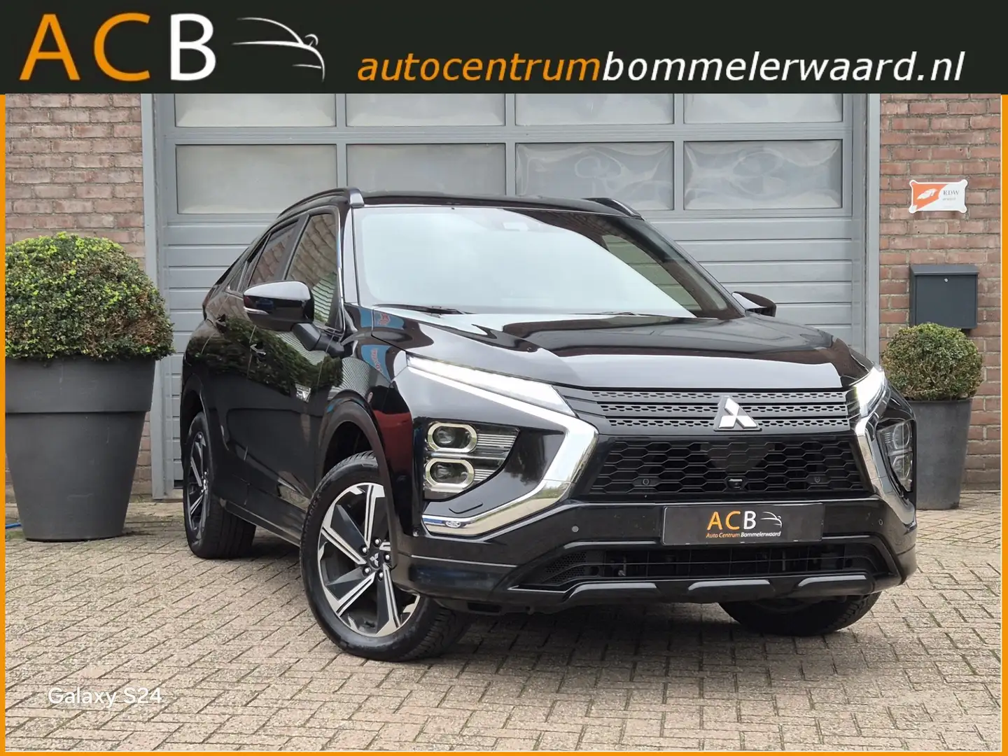 Mitsubishi Eclipse Cross 2.4 PHEV Business Intense+ Automaat, Hybride, Auto Zwart - 1
