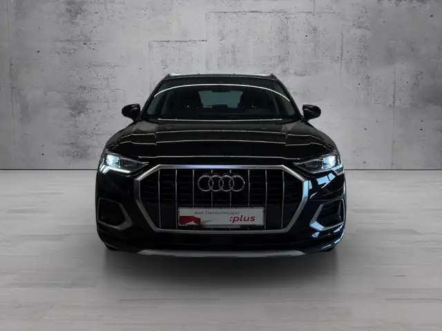 Audi Q3 view 2