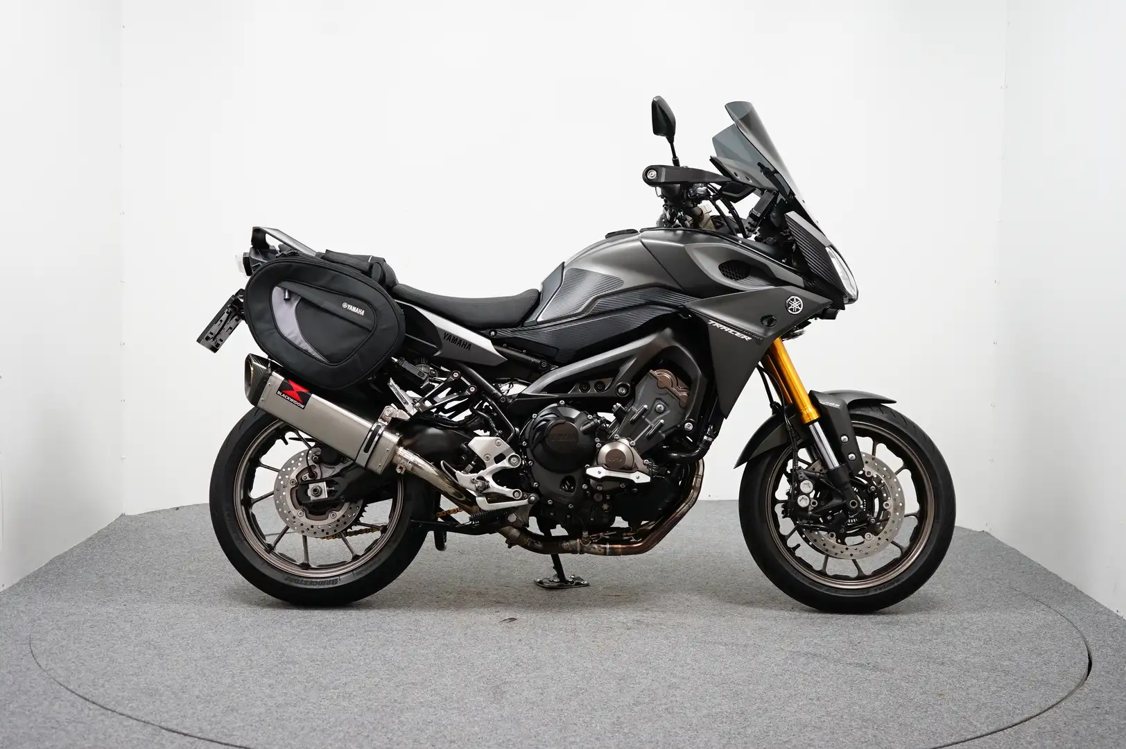 Yamaha Tracer 900 ABS: GERESERVEERD RD Gris - 1