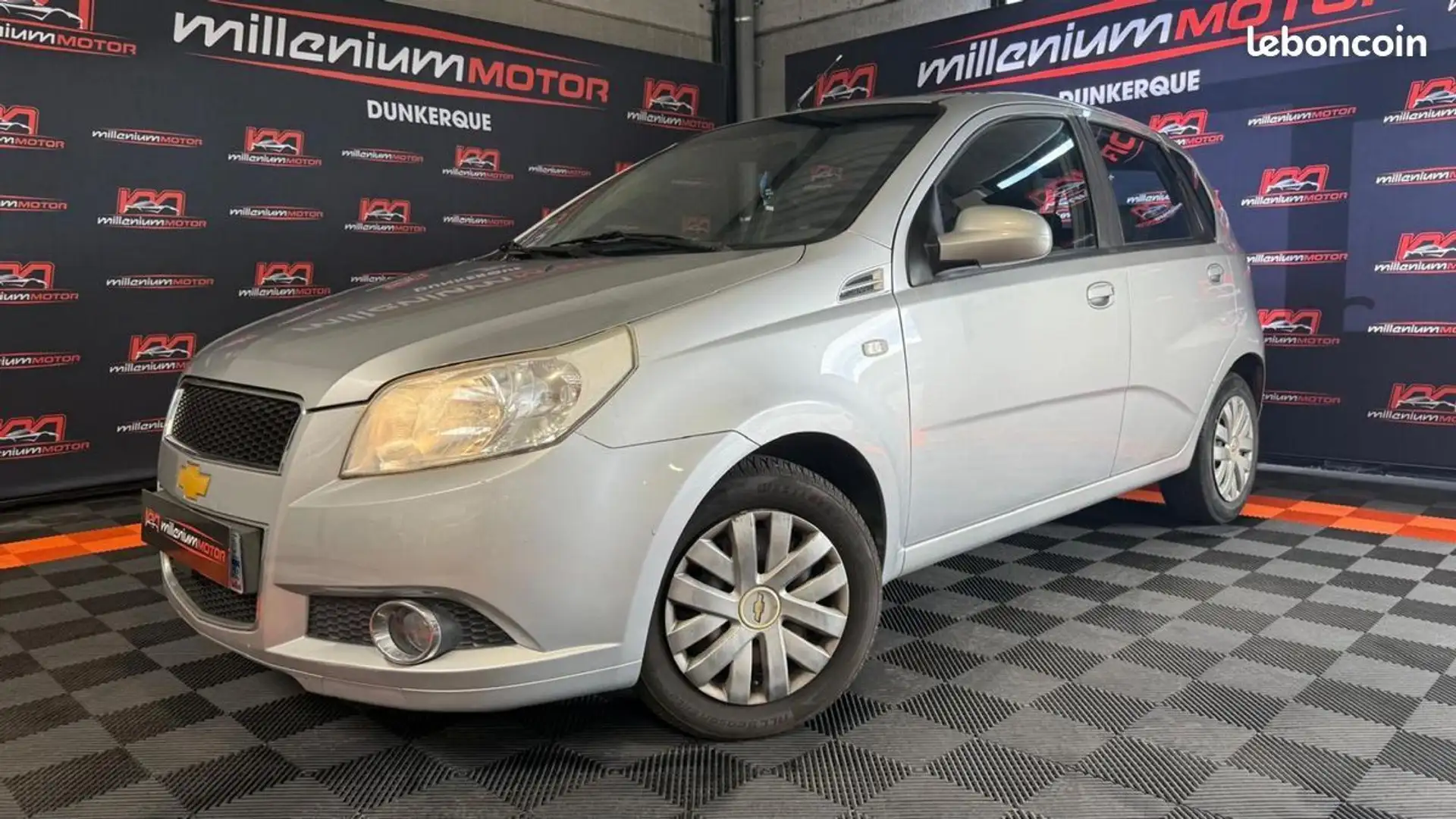 Chevrolet Aveo Standard 1.2 16V 90 CV GARANTIE 6 MOIS Gris - 1