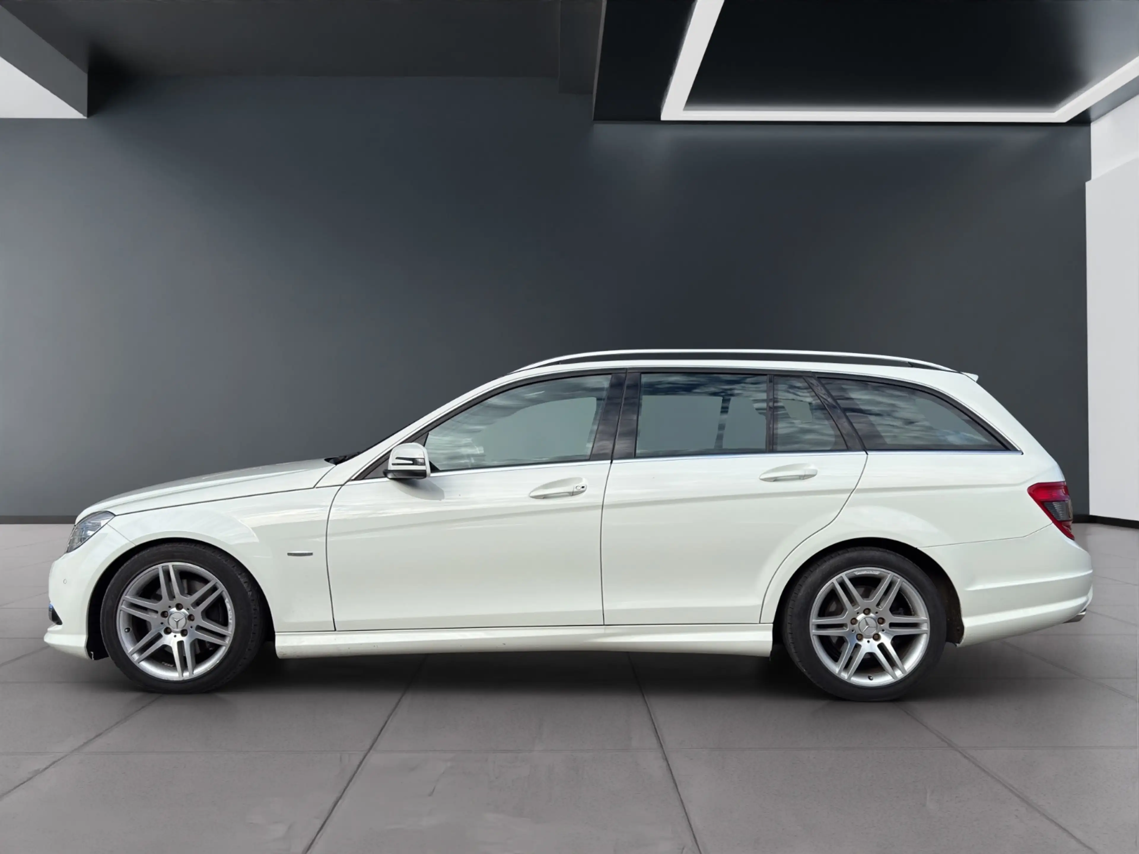 Mercedes-Benz C 320 T Avant. Sp. AMG 4MATIC A-Edi.CDI Aut. — photo 4