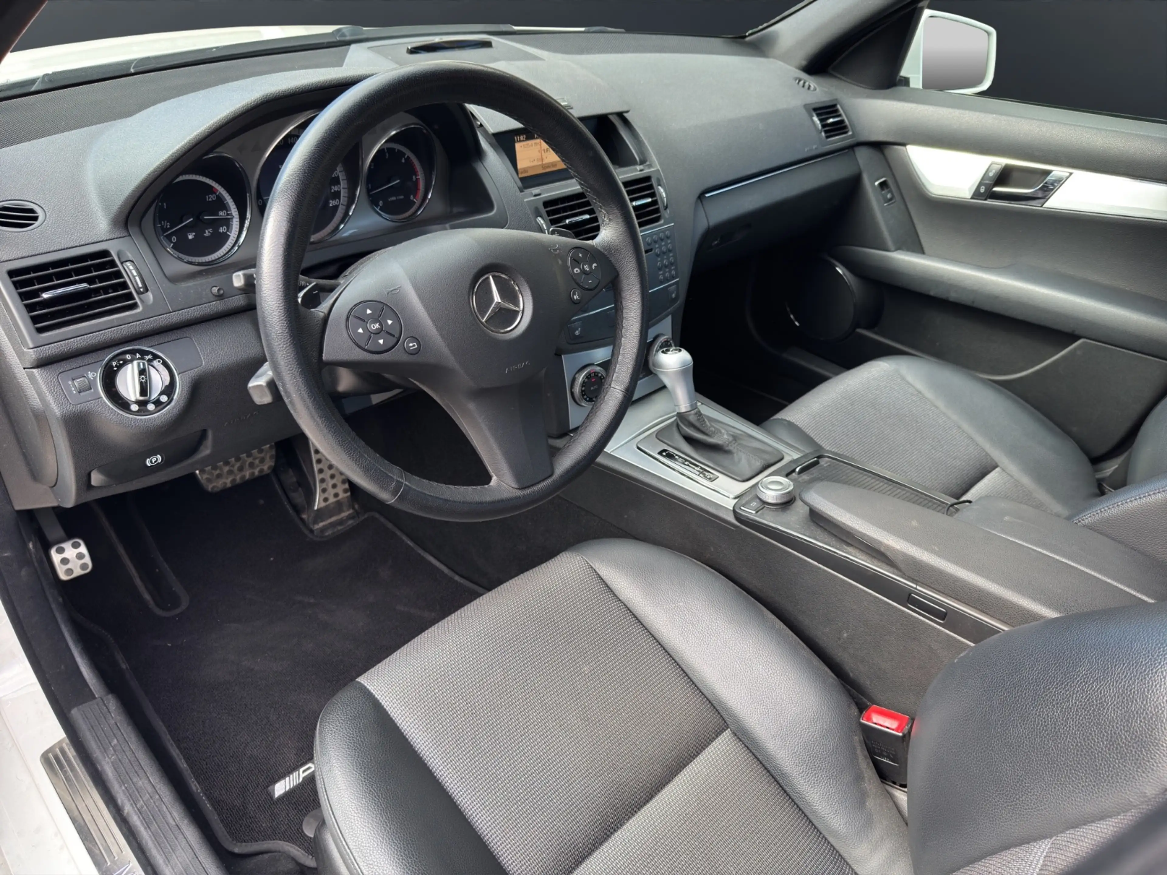 Mercedes-Benz C 320 T Avant. Sp. AMG 4MATIC A-Edi.CDI Aut. — photo 8