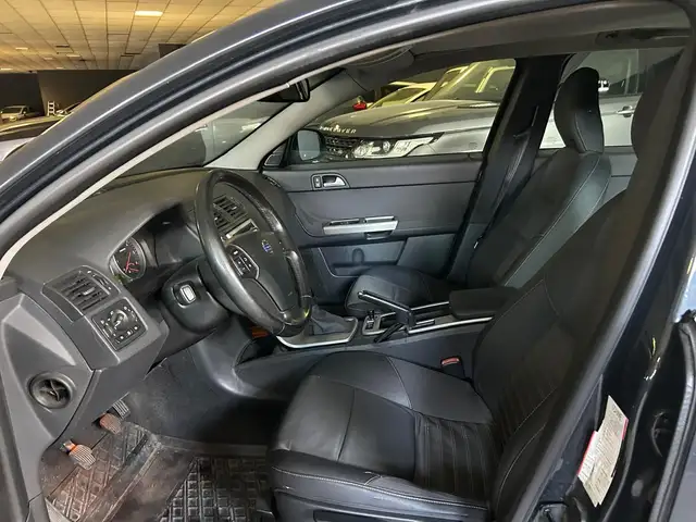 Volvo V50 view 6