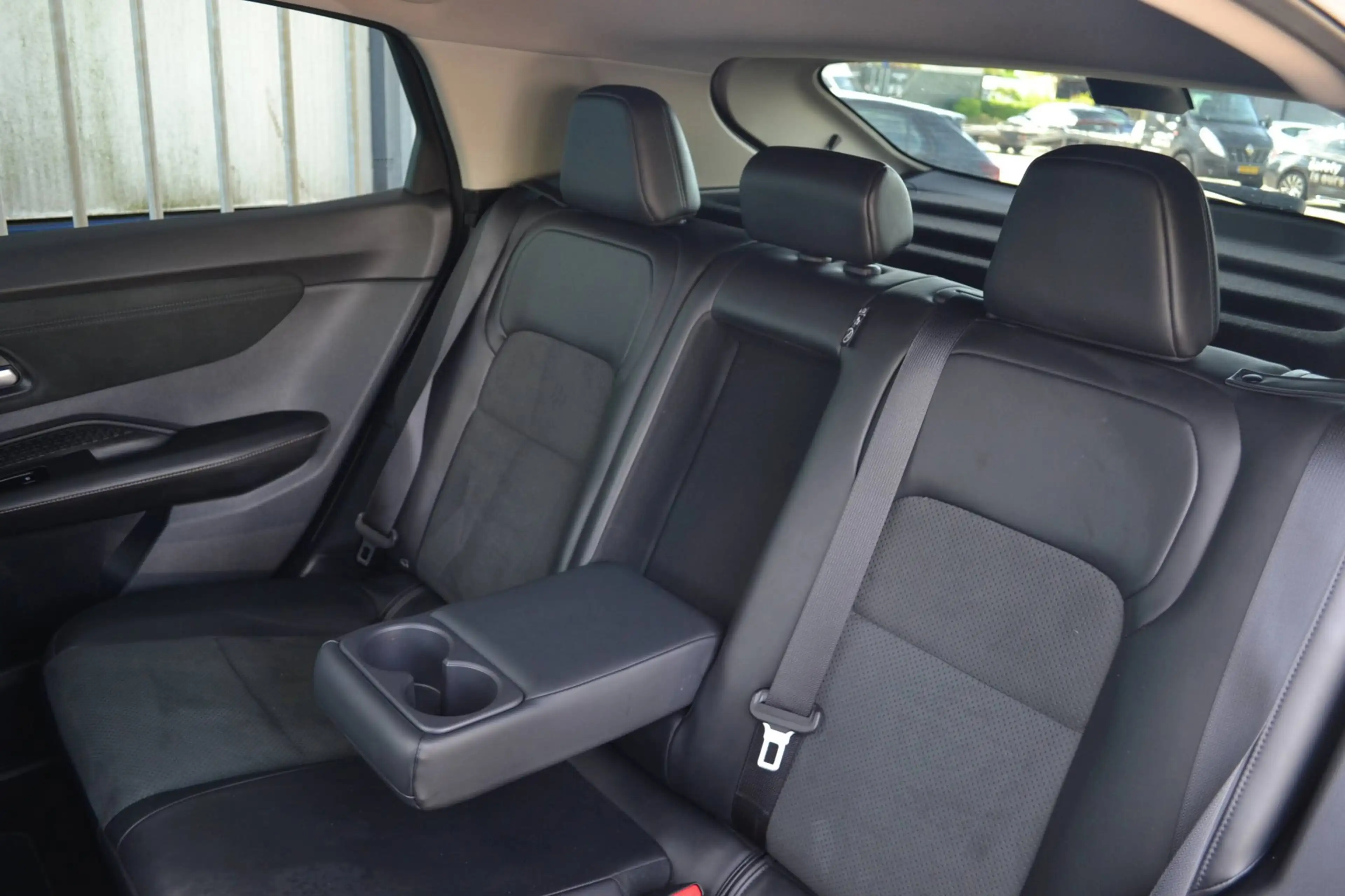 Nissan Ariya Evolve 91 kWh SOH98% Wpomp CarPlay Pano Leder LED — photo 10