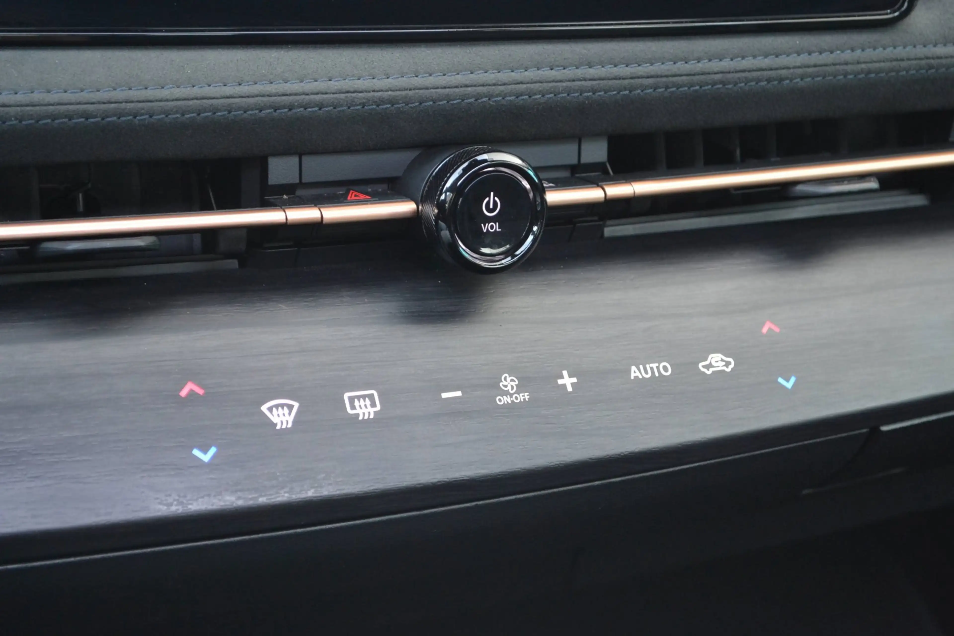 Nissan Ariya Evolve 91 kWh SOH98% Wpomp CarPlay Pano Leder LED — photo 33