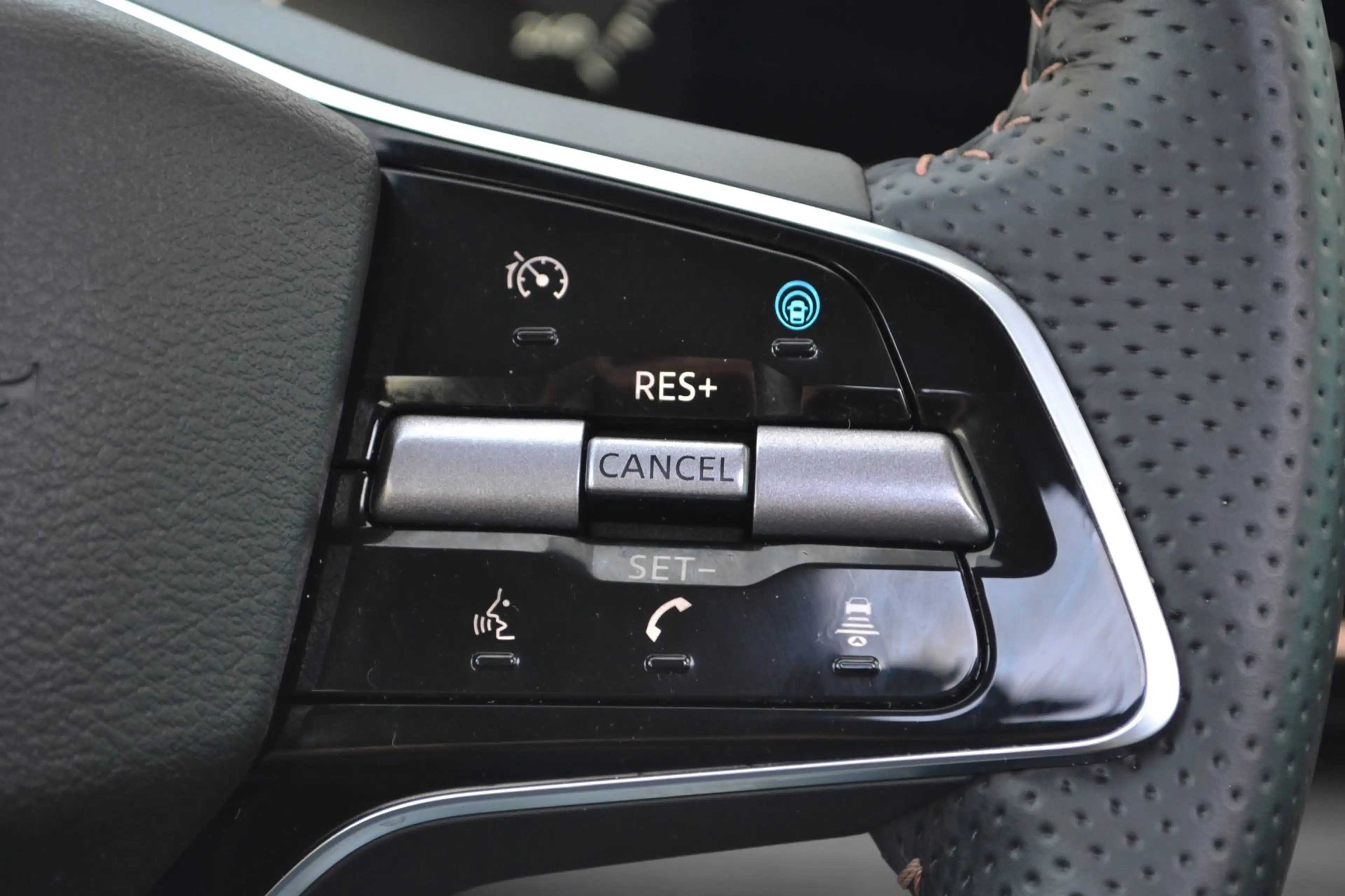 Nissan Ariya Evolve 91 kWh SOH98% Wpomp CarPlay Pano Leder LED — photo 27